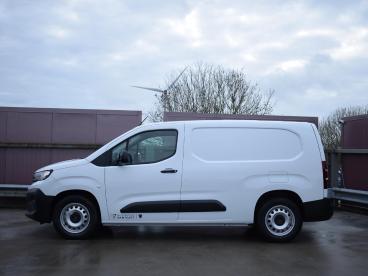 SPOTICAR Peugeot Partner E-partner L2 50 Kwh | Tot 8 Jaar Garantie | Rondom Tweedehands - Bedrijfswagen Elektrisch Wit - Alphen Aan Den Rijn - 1200283722_2