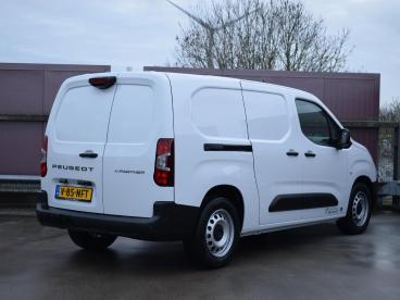 SPOTICAR Peugeot Partner E-partner L2 50 Kwh | Tot 8 Jaar Garantie | Rondom Tweedehands - Bedrijfswagen Elektrisch Wit - Alphen Aan Den Rijn - 1200283722_5