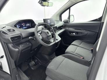 SPOTICAR Peugeot Partner 130pk Automaat L1 | Trekhaak | Camera | Navigatie Tweedehands - Bedrijfswagen Diesel Wit - Nieuwegein - 1200296918_5