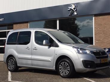 SPOTICAR Peugeot Partner Tepee 1.2 110pk Active | Trekhaak | Apple Carplay Tweedehands - Stationwagen Benzine Grijs - Zierikzee - 1200301103_1