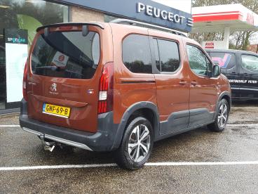 SPOTICAR Peugeot Rifter Gt-line 1.2 Pt-130pk (vol)automaat (eat8) 5-pers. Tweedehands - Mpv Benzine Bruin - Zierikzee - 1200279060_3