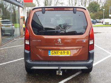 SPOTICAR Peugeot Rifter Gt-line 1.2 Pt-130pk (vol)automaat (eat8) 5-pers. Tweedehands - Mpv Benzine Bruin - Zierikzee - 1200279060_4