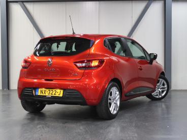 SPOTICAR Renault Clio 90pk Tce Zen | 2de Eigenaar | Keyless | Radio/dab Tweedehands -  Benzine Rood - Amersfoort - 1200290027_3