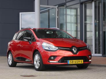 SPOTICAR Renault Clio Estate 0.9 Tce Limited 90pk | Navigatie | Trekhaak Tweedehands -  Benzine Rood - Sneek - 1200298994_1