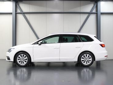SPOTICAR Seat Leon St 116pk Style Intense | 1ste Eigenaar | Applecarp Tweedehands - Stationwagen Benzine Wit - Amersfoort - 1200278987_2
