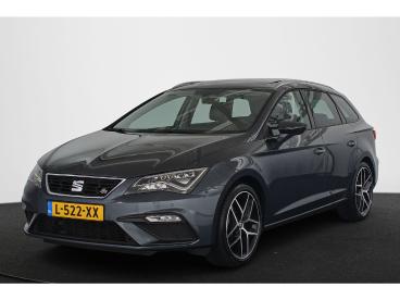 SPOTICAR Seat Leon St 1.5 Tsi Fr Business Intense Panoramadak Virtual Tweedehands - Stationwagen Benzine Grijs - Mijdrecht - 1200293831_1
