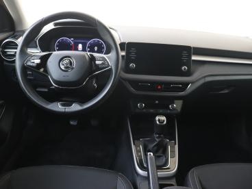 SPOTICAR Skoda Fabia 1.0 Tsi Business Edition | Parkeerhulp | Carplay | Tweedehands -  Benzine Oranje - Bergschenhoek - 1200290827_5