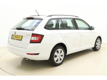 SPOTICAR Skoda Fabia Combi 1.0 Active | 75pk | Apple Carplay & Android Tweedehands -  Benzine Wit - Drachten - 1200293354_2