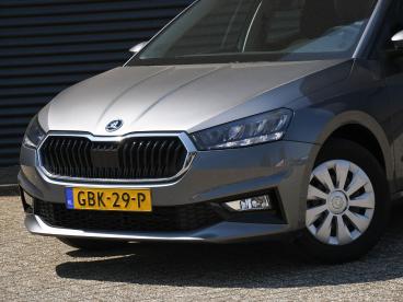SPOTICAR Skoda Fabia Edition 1.0 Mpi 80pk Dab | Led Koplampen | Cruise Tweedehands -  Benzine Grijs - Heerlen - 1200298352_2