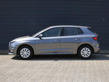 SPOTICAR Skoda Fabia Edition 1.0 Mpi 80pk Dab | Led Koplampen | Cruise Tweedehands -  Benzine Grijs - Heerlen - 1200298352_3