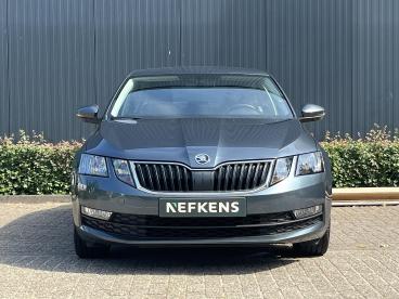 SPOTICAR Skoda Octavia 116pk Tsi Business Edition | 1ste Eigenaar | Leer/ Tweedehands - Hatchback Benzine Grijs - Baarn - 1200271032_2