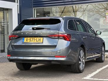SPOTICAR Skoda Octavia Combi 1.4 Tsi Iv Phev Business Edition Plus | Adap Tweedehands - Stationwagen Plugin Hybrid Grijs - Emmeloord - 1200290259_2