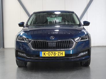 SPOTICAR Skoda Octavia 110pk Edition Plus | 1ste Eigenaar |  Alcantara/le Tweedehands - Hatchback Benzine Blauw - Amersfoort - 1200293678_5