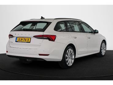 SPOTICAR Skoda Octavia Combi 1.4 Tsi Iv Phev Business Edition Soh 97% Nav Tweedehands - Stationwagen Plugin Hybrid Wit - Almere - 1200294862_3