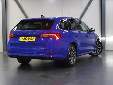 SPOTICAR Skoda Octavia Combi 1.0 110pk Tsi Business Edition Plus | 2de Ei Tweedehands - Stationwagen Benzine Blauw - Amersfoort - 1200299238_3