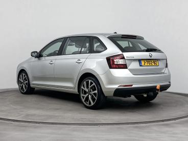 SPOTICAR Skoda Rapid Spaceback 125pk Automaat Greentech Joy | Trekhaak Tweedehands - Hatchback Benzine Grijs - Nieuwegein - 1200299079_3
