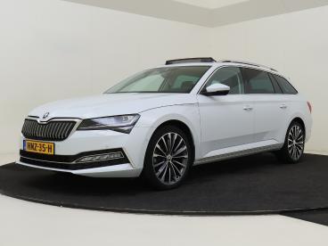 SPOTICAR Skoda Superb Combi 1.4 Tsi Iv Sportline Laurin & Klement Editio Tweedehands - Stationwagen Plugin Hybrid Wit - Bergschenhoek - 1200269871_1