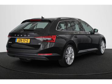 SPOTICAR Skoda Superb 1.4 Tsi Iv Business Edition Pano Stuur-stoelverwar Tweedehands - Hatchback Plugin Hybrid Zwart - Mijdrecht - 1200287779_3