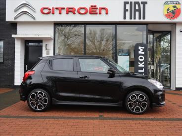 SPOTICAR Suzuki Swift 1.4 Sport Smart Hybrid 129pk, Rijklaarprijs | Navi Tweedehands -  Hybride Zwart - Ommen - 1200285130_3