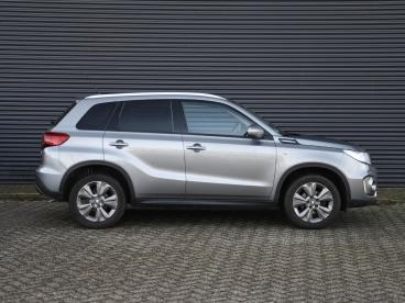 SPOTICAR Suzuki Vitara Select 1.0 Boosterjet 112pk Stoelverwarming | Came Tweedehands - Suv Benzine Grijs - Heerlen - 1200286202_4