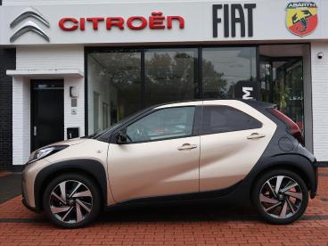 SPOTICAR Toyota Aygo X 1.0 Vvt-i 72pk Envy, Rijklaarprijs | Navigatie | Tweedehands -  Benzine Bruin - Ommen - 1200277119_2