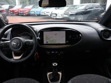 SPOTICAR Toyota Aygo X 1.0 Vvt-i 72pk Envy, Rijklaarprijs | Navigatie | Tweedehands -  Benzine Bruin - Ommen - 1200277119_5