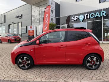 SPOTICAR Toyota Aygo 1.0 Vvt-i 68 Pk X-cite 5 Drs Airscape Tweedehands -  Benzine Rood - Krimpen Aan Den Ijssel - 1200280941_2