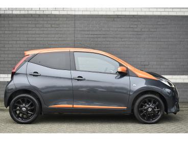 SPOTICAR Toyota Aygo 1.0 Vvt-i X-jbl / Carplay / Camera / 15"lm Velgen Tweedehands -  Benzine Grijs - Mijdrecht - 1200284469_3