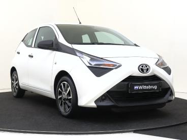 SPOTICAR Toyota Aygo 1.0 Vvt-i X-fun | Airconditioning | Blue Tooth | Tweedehands -  Benzine Wit - Den Haag - 1200287404_3
