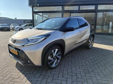 SPOTICAR Toyota Aygo X 1.0 Vvt-i Mt Envy 5-deurs | Climate Control | Na Tweedehands -  Benzine Overig - Emmeloord - 1200287794_1