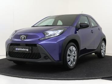 SPOTICAR Toyota Aygo X 1.0 Vvt-i Mt Play Apple Carplay | Airco | Camera Tweedehands -  Benzine Blauw - Naaldwijk - 1200289348_1
