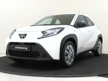 SPOTICAR Toyota Aygo X 1.0 Vvt-i Mt Play Tweedehands -  Benzine Wit - Den Haag - 1200290436_1