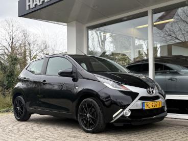 SPOTICAR Toyota Aygo 1.0 Vvt-i X-play | Achteruitrijcamera | Navigatie Tweedehands -  Benzine Zwart - Wirdum (fr) - 1200290566_1