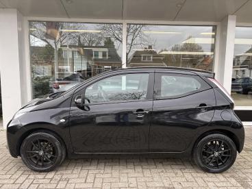 SPOTICAR Toyota Aygo 1.0 Vvt-i X-play | Achteruitrijcamera | Navigatie Tweedehands -  Benzine Zwart - Wirdum (fr) - 1200290566_3