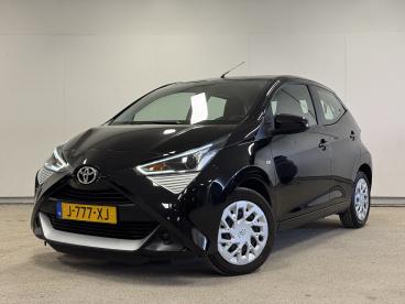 SPOTICAR Toyota Aygo 1.0 Vvt-i X-play Apple Carplay/android Auto | Acht Tweedehands -  Benzine Zwart - Den Haag - 1200291585_1