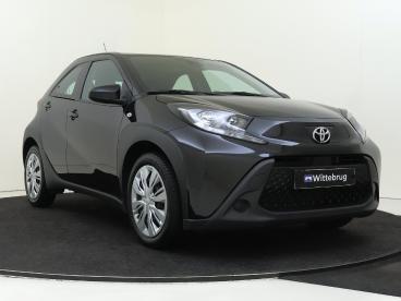 SPOTICAR Toyota Aygo X 1.0 Vvt-i Mt Play Tweedehands -  Benzine Zwart - Bergschenhoek - 1200292726_3