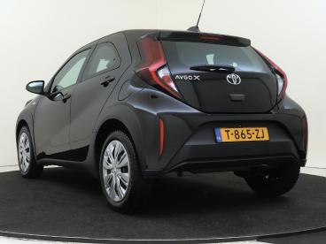 SPOTICAR Toyota Aygo X 1.0 Vvt-i Mt Play Tweedehands -  Benzine Zwart - Bergschenhoek - 1200292726_4