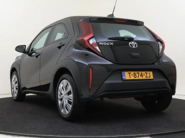 SPOTICAR Toyota Aygo X 1.0 Vvt-i Mt Play | Camera | Apple Carplay | Air Tweedehands -  Benzine Zwart - Naaldwijk - 1200293431_4