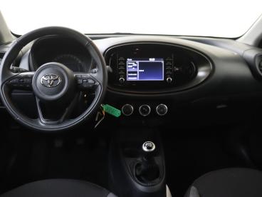 SPOTICAR Toyota Aygo X 1.0 Vvt-i Mt Play | Camera | Carplay | Airco | B Tweedehands -  Benzine Zwart - Bergschenhoek - 1200295962_5