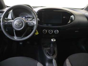 SPOTICAR Toyota Aygo X 1.0 Vvt-i Mt Play Tweedehands -  Benzine Zwart - Den Haag - 1200297786_5