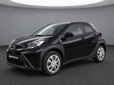 SPOTICAR Toyota Aygo X 1.0 Vvt-i Mt Play Apple Carplay | Camera | Airco Tweedehands -  Benzine Zwart - Naaldwijk - 1200302305_1