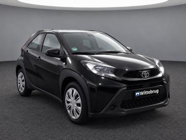 SPOTICAR Toyota Aygo X 1.0 Vvt-i Mt Play Apple Carplay | Camera | Airco Tweedehands -  Benzine Zwart - Naaldwijk - 1200302305_3