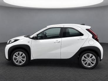 SPOTICAR Toyota Aygo X 1.0 Vvt-i Mt Play Camera | Apple Carplay | Cruis Tweedehands -  Benzine Wit - Naaldwijk - 1200302804_5