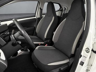 SPOTICAR Toyota Aygo 1.0 Vvt-i X-play Camera | Apple Carplay | Airco | Tweedehands -  Benzine Wit - Den Haag - 1200302833_5