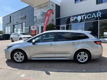 SPOTICAR Toyota Corolla Touring Sports 1.8 Hybrid Active | Tot 10 Jaar Toyota Garantie Tweedehands - Stationwagen Hybride Grijs - Krimpen Aan Den Ijssel - 1200300882_2