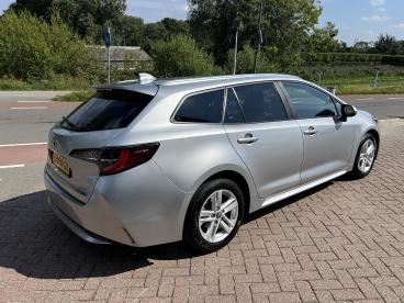 SPOTICAR Toyota Corolla Touring Sports 1.8 Hybrid Active | Tot 10 Jaar Toyota Garantie Tweedehands - Stationwagen Hybride Grijs - Krimpen Aan Den Ijssel - 1200300882_4