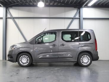 SPOTICAR Toyota Proace City Verso 1.2 Cool Comfort 110pk | Airco | Blueto Tweedehands -  Benzine Grijs - Amersfoort - 1200292247_2
