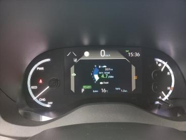 SPOTICAR Toyota Yaris 1.5 Vvt-i Hybrid 116pk Dynamic Automaat | Climate Tweedehands - Hatchback Hybride Grijs - Elst - 1200279148_5