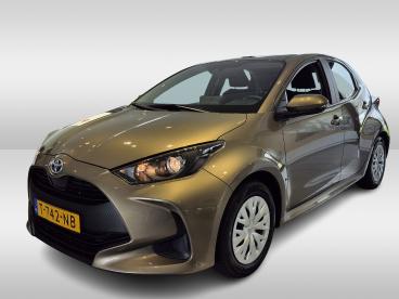 SPOTICAR Toyota Yaris 1.5 Hybrid Active Automaat | Navigatie | Camera | Tweedehands - Hatchback Hybride Groen - Zoetermeer - 1200290150_1