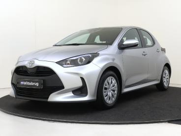SPOTICAR Toyota Yaris 1.5 Vvt-i Active Tweedehands - Hatchback Benzine Grijs - Den Haag - 1200290971_1